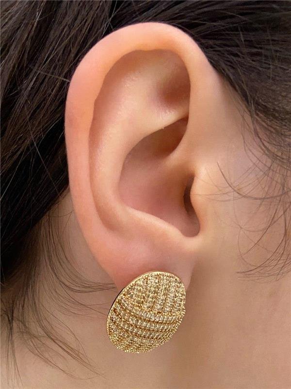 BRINCO OVAL CRAVEJADO