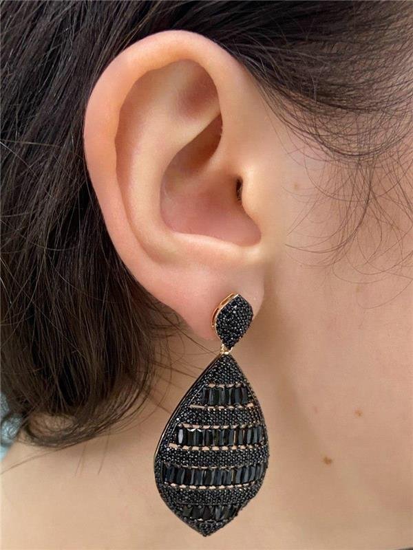 BRINCO PINGENTE GOTA FESTA 