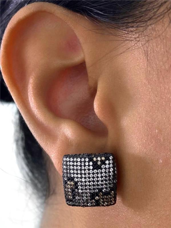 BRINCO QUADRADO CHEIO C/ZIRCÔNIA