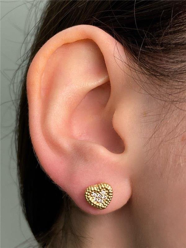 BRINCO DE CORAÇÃO CRAVEJADO 