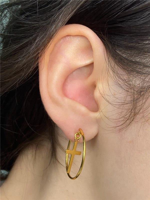 ARGOLA COM PINGENTE CRUZ 