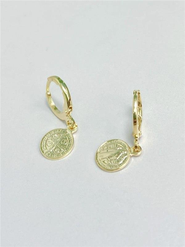 BRINCO ARGOLA PINGENTE SÃO BENTO