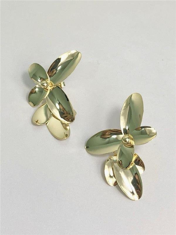 BRINCO FLOR PÉTALAS