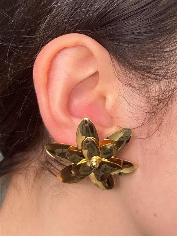 BRINCO FLOR DUPLA LISA