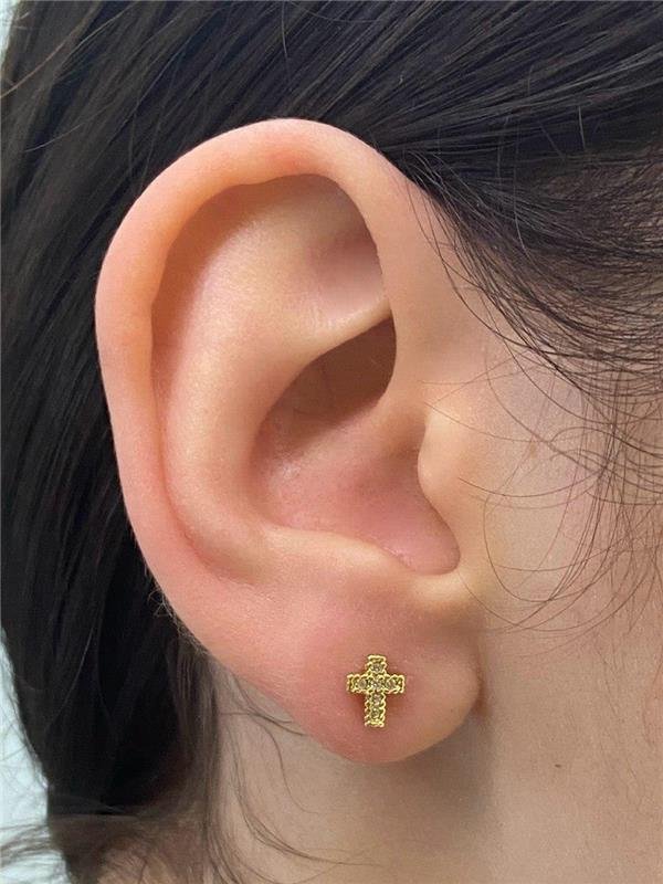 BRINCO MINI CRUZ COM ZIRCÔNIA