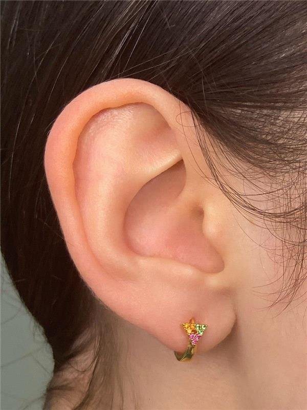 BRINCO ARGOLA TRIÂNGULO MIX COLOR