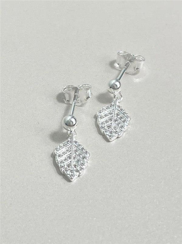 BRINCO INFANTIL PINGENTE FOLHA COM ZIRCÔNIA