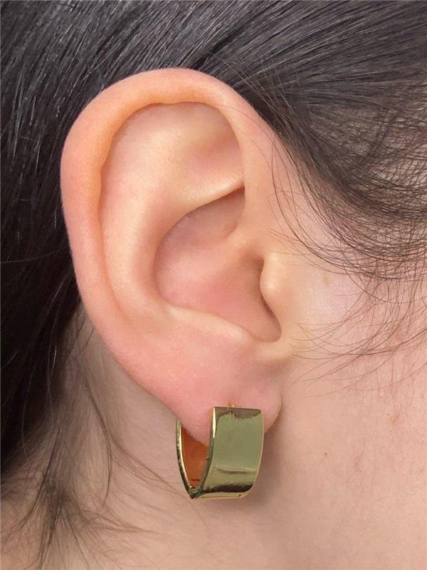 BRINCO ARGOLA EM V LARGO