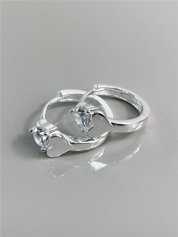 BRINCO ARGOLINHA C/CORAÇÃO LISO E ZIRCÔNIA