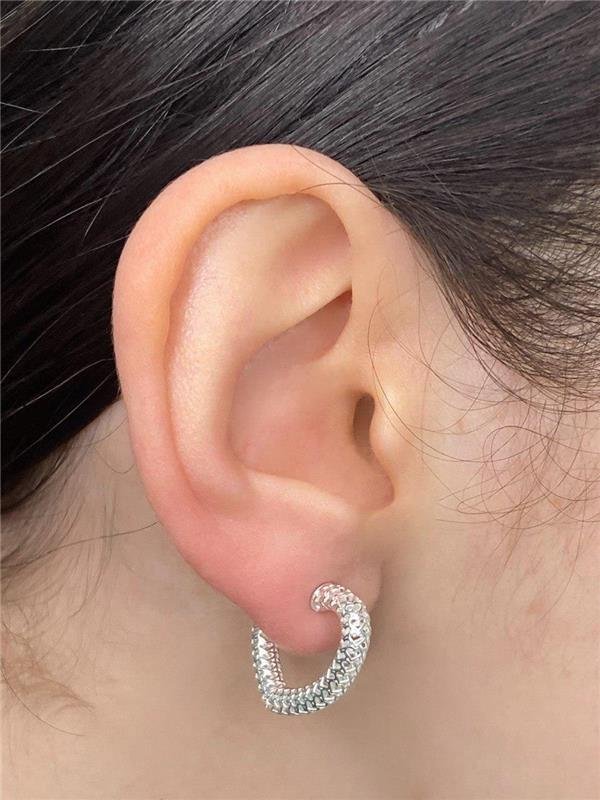 BRINCO ARGOLA CORAÇÃO RENDA ITALIANA