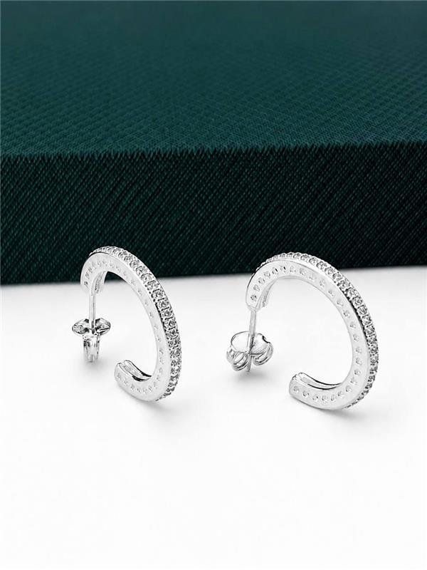 BRINCO ARGOLA C/DETALHE CORAÇÃO E ZIRCÔNIA 2CM