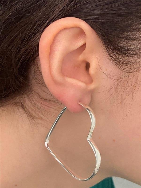 BRINCO ARGOLA CORAÇÃO TUBO ACHATADO 4MM 4,5CM