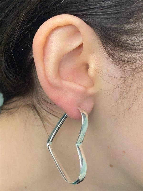 BRINCO ARGOLA CORAÇÃO TUBO ACHATADO 4MM 4CM