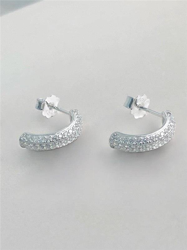 BRINCO MEIA ARGOLA CRAVEJADA