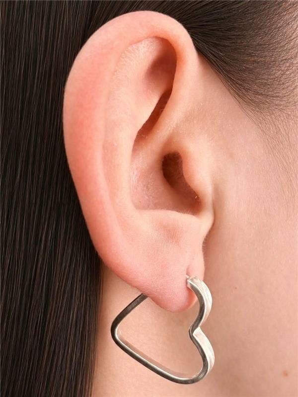 BRINCO ARGOLA CORAÇÃO FIO QUADRADO 3MM 2CM