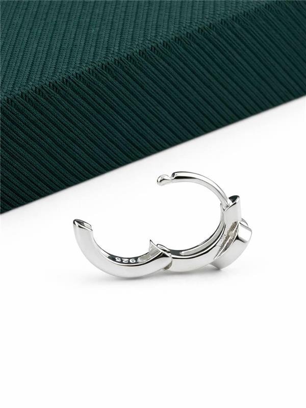 BRINCO ARGOLINHA C/CORAÇÃO ZIRCÔNIA 1CM