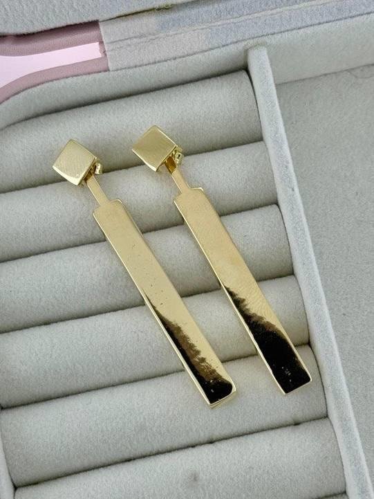 BRINCO QUADRADO PINGENTE RETÂNGULAR