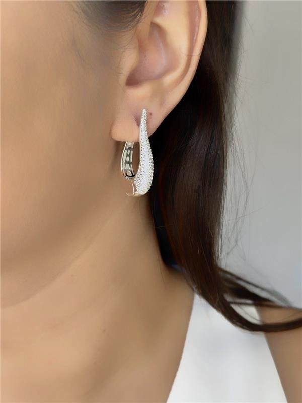 BRINCO ARGOLA U CRAVEJADO