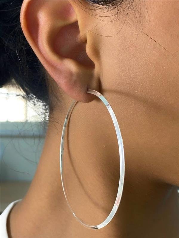 BRINCO ARGOLA FIO TRIÂNGULO