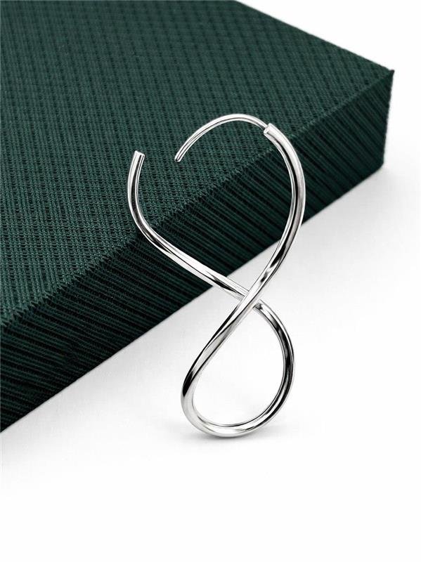 BRINCO INFINITO FIO QUADRADO 4X1,4CM