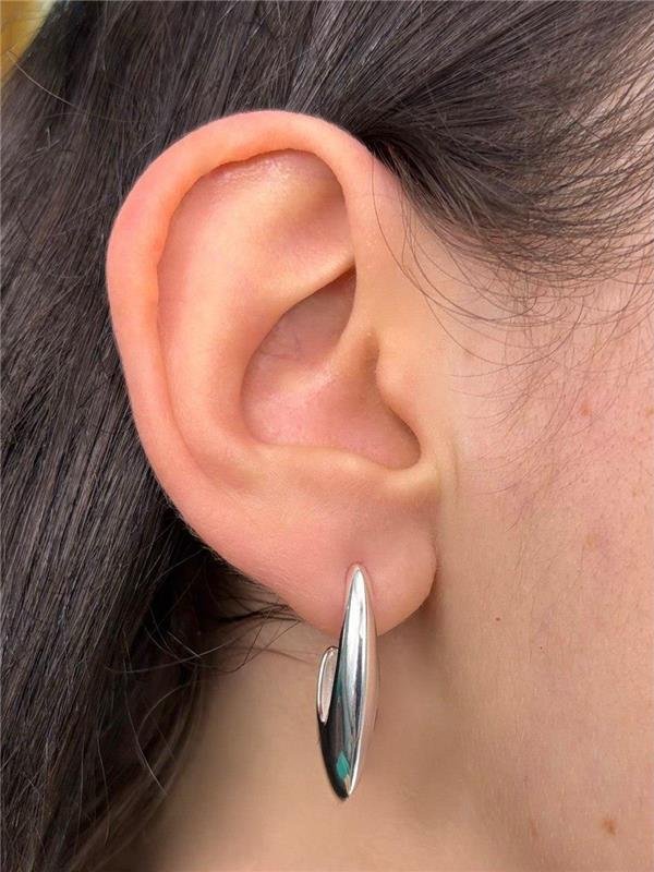 BRINCO GOTA ALONGADA LISO 2,6X1,6CM