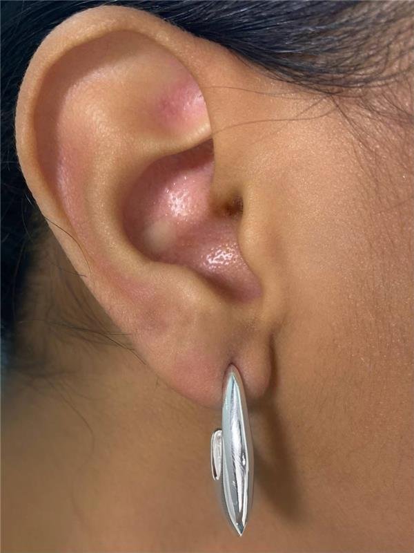 BRINCO GOTA ALONGADA LISO