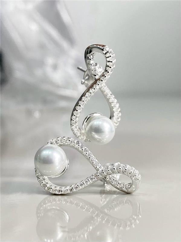 BRINCO GOTA C/PÉROLA E ZIRCÔNIA