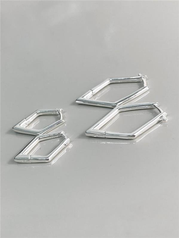 BRINCO DUPLA LOSANGO LISO