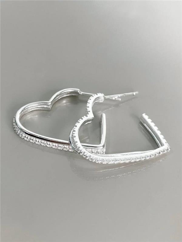 BRINCO FIO CORAÇÃO LISO E ZIRCÔNIA
