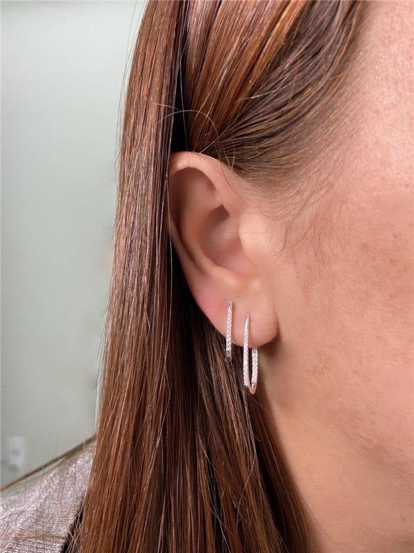 BRINCO DUPLO ÚNICO ALONGADO C/ZIRCÔNIA