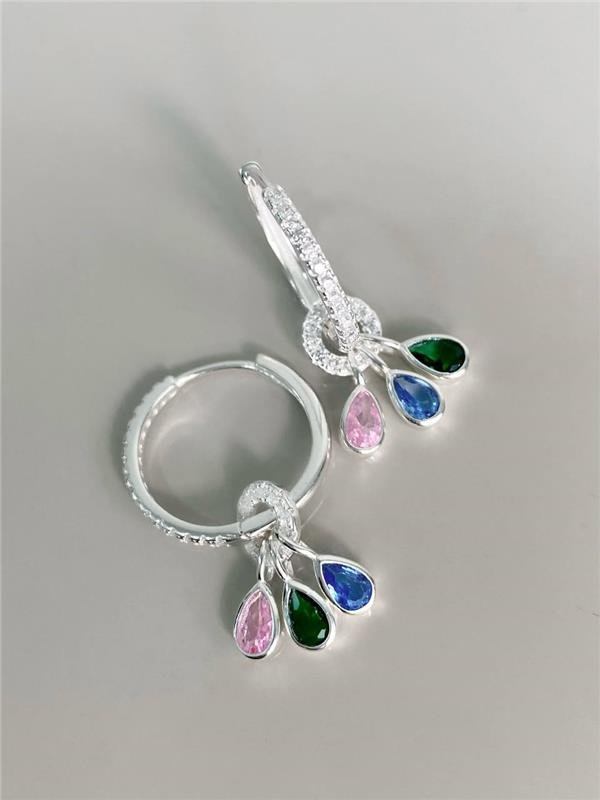 BRINCO ARGOLA C/PINGENTE GOTA COLOR