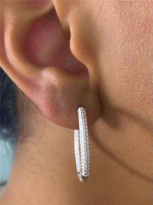 BRINCO ARGOLA CRAVEJADA