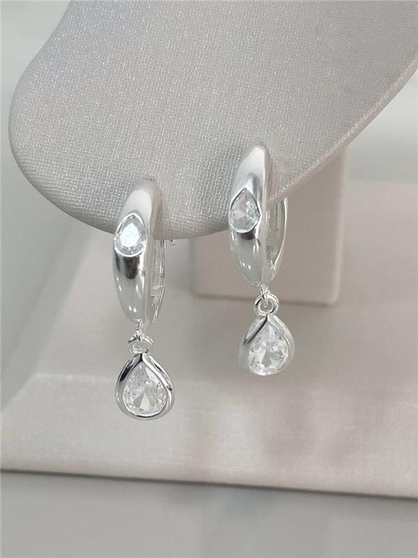 BRINCO ARGOLA C/PINGENTE GOTA