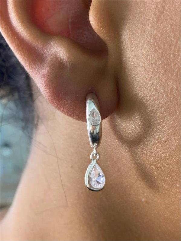 BRINCO ARGOLA C/PINGENTE GOTA