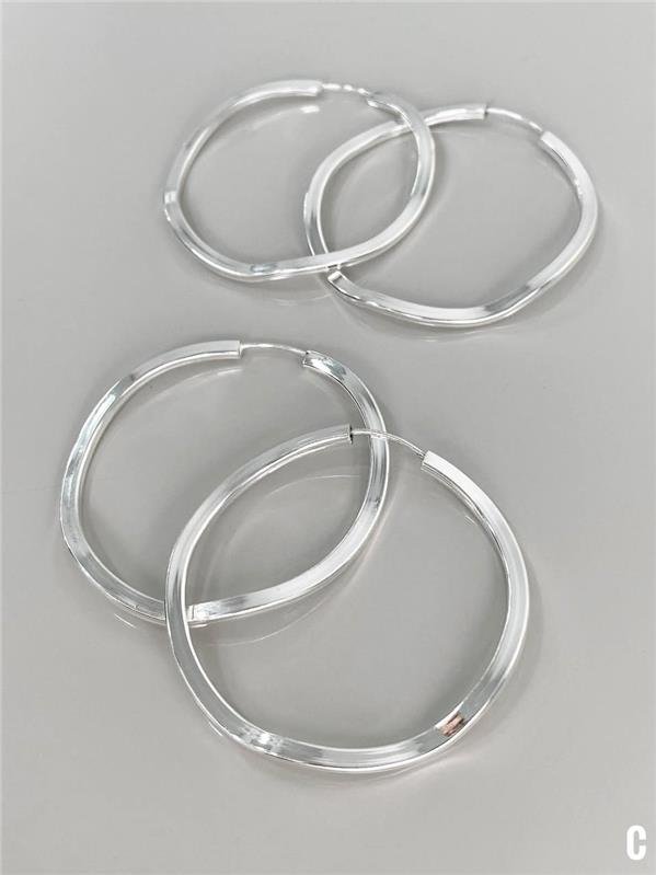 BRINCO ARGOLA FIO ONDULADO