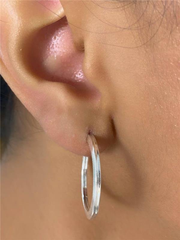 BRINCO ARGOLA FIO RETÂNGULAR