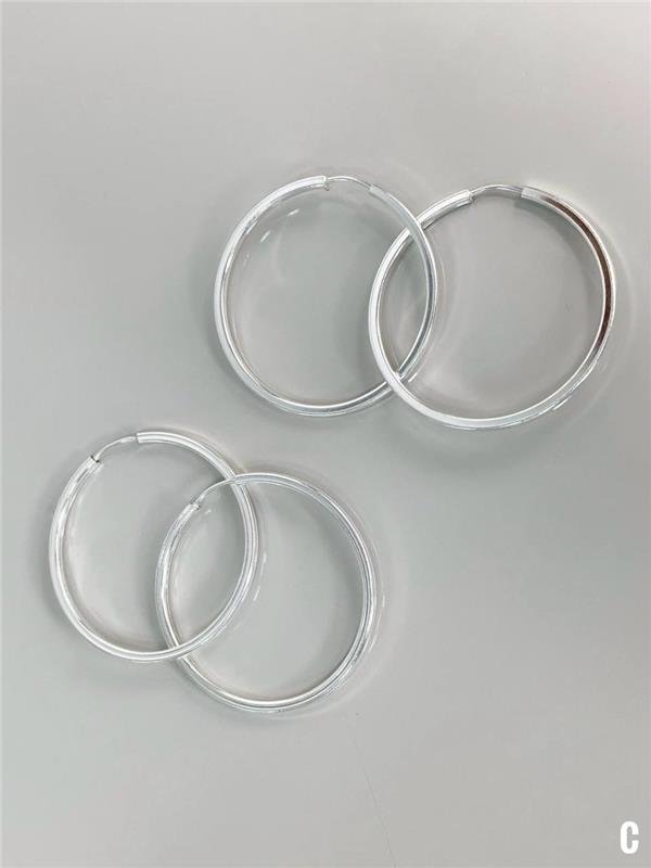 BRINCO ARGOLA FIO QUADRADO FINO