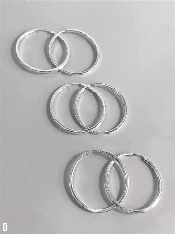 BRINCO ARGOLA FIO QUADRADO FINO