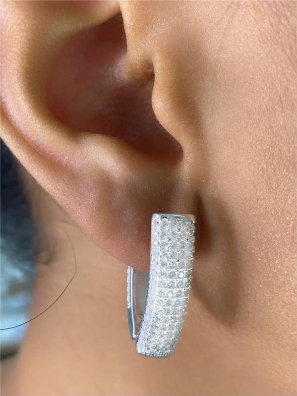 BRINCO EM V C/ZIRCÔNIA CRISTAL