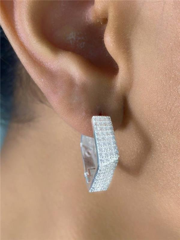 BRINCO ARGOLA LOSANGO C/ZIRCÔNIA CRISTAL