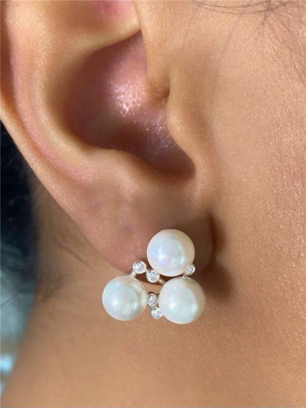 BRINCO PÉROLA E PONTO LUZ