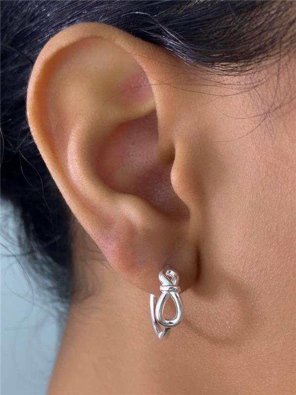 BRINCO ARGOLA C/DETALHE INFINITO 1,6CM