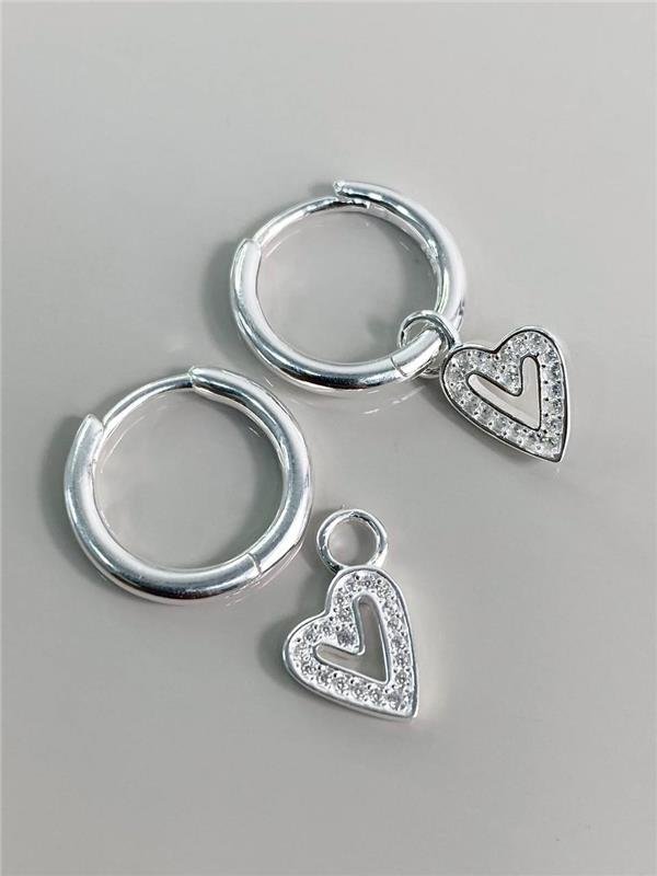 BRINCO ARGOLA C/PINGENTE CORAÇÃO