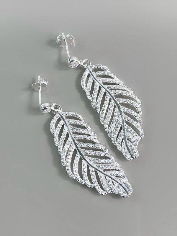 BRINCO PINGENTE PENA CRAVEJADA