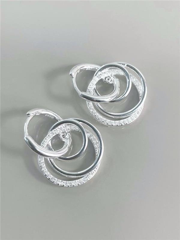 BRINCO ARGOLA PINGENTE CÍRCULO ENTRELAÇADO