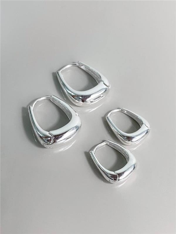 BRINCO DUPLO ÚNICO LISO