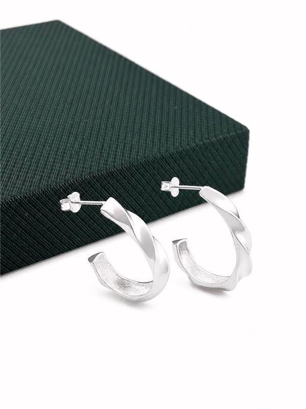 BRINCO ARGOLA GOTA TORCIDO 2,5CMX1,9CM
