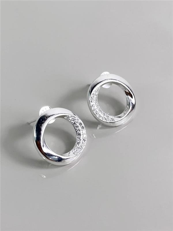 BRINCO RENDONDO VAZADO LISO E ZIRCÔNIA