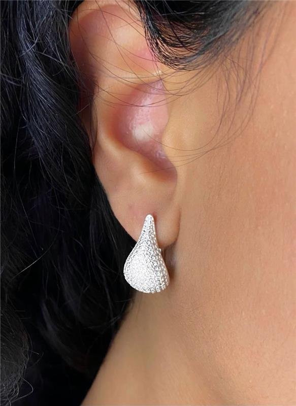 BRINCO GOTA CRAVEJADA