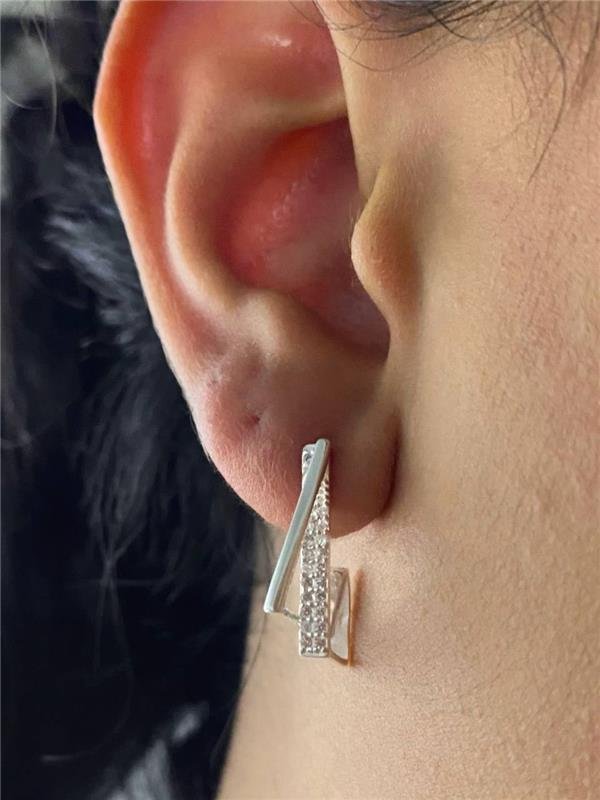 EARHOOK TRIÂNGULO ABERTO